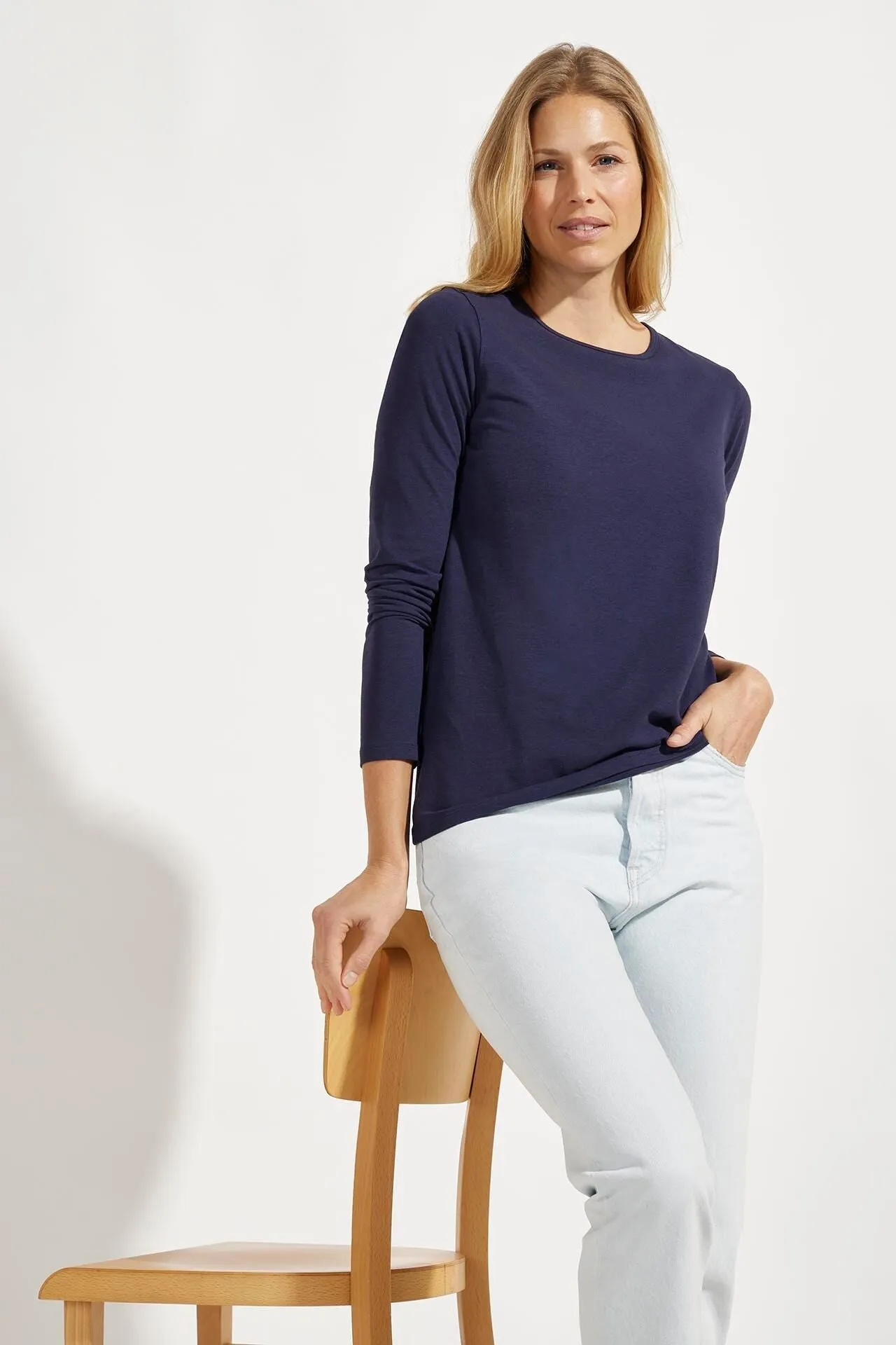 Women's Morada Everyday Long Sleeve T-Shirt | Navy